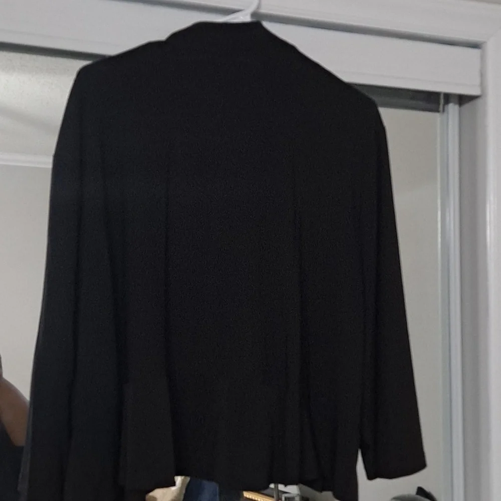 Beautiful and sexy soft jacket and skirt - Picture 8 of 8